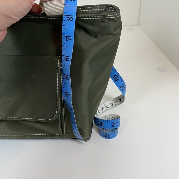 NWT Let’s Do Lunch Insulted Lunch Bag in Olive Green - Picture 7 of 9